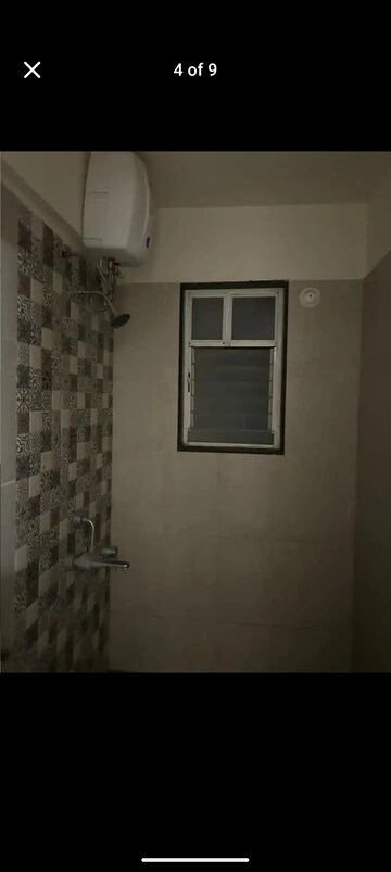 Room in 2 BHK Apartment at Mantra 29 Gold Coast, Tingre Nagar – for Rent