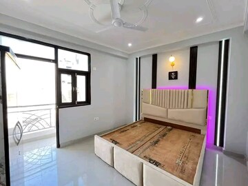 Bedroom in 2 BHK Builder Floor at Saket – for Rent