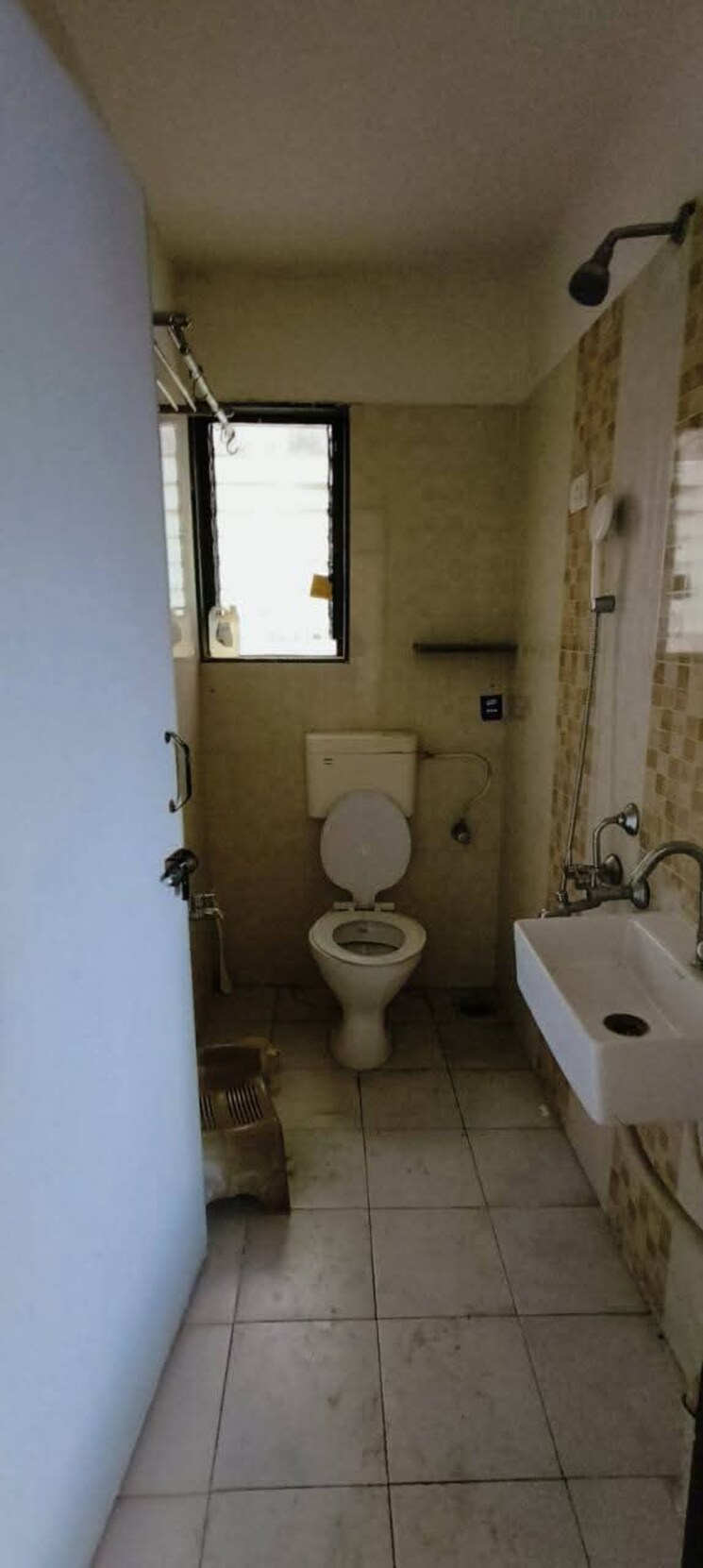 Bathroom, neptune-society 2 Bedroom 800 Sq.Ft. Apartment In Kalyani Nagar Pune 8738698