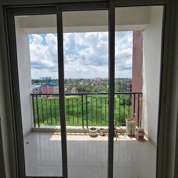 Room in 3 BHK Apartment at Unimark Springfield Classic 1, Narayanpur – for Sale