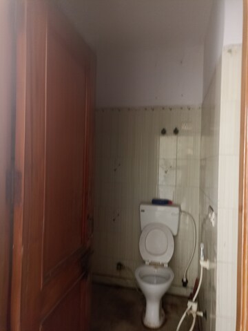 Bathroom in 1.5 BHK Independent House at RWA Apartments Sector 41, Sector 41 – for Rent