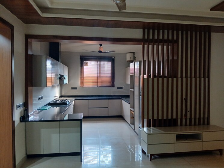 Kitchen, sector 13 3.5 Bedroom 350 Sq.Yd. Builder Floor In Sector 13 Hisar 8738742