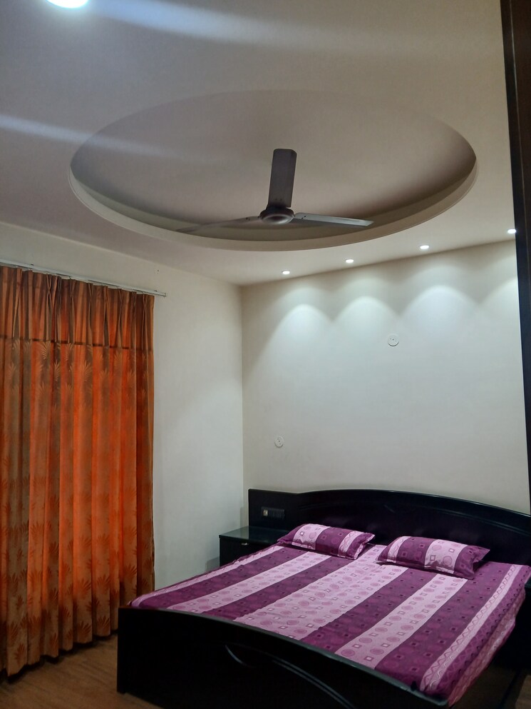 Bedroom, sector 13 3.5 Bedroom 350 Sq.Yd. Builder Floor In Sector 13 Hisar 8738742
