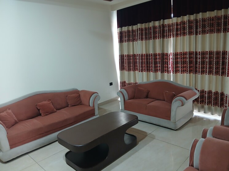 Living Room, sector 13 3.5 Bedroom 350 Sq.Yd. Builder Floor In Sector 13 Hisar 8738742