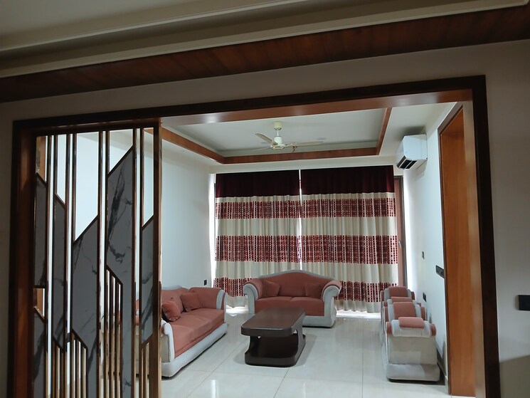 Living Room, sector 13 3.5 Bedroom 350 Sq.Yd. Builder Floor In Sector 13 Hisar 8738742