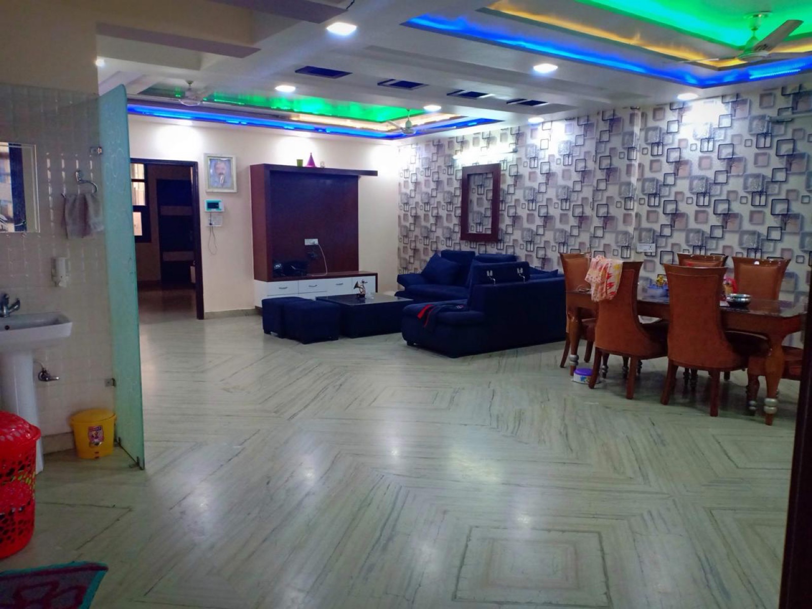4 BHK + Servant Room Builder Floor For Sale in Rohini Sector 23