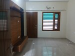 6 BHK + Pooja Room 250 Sq.Yd. Builder Floor in Sector 9/11