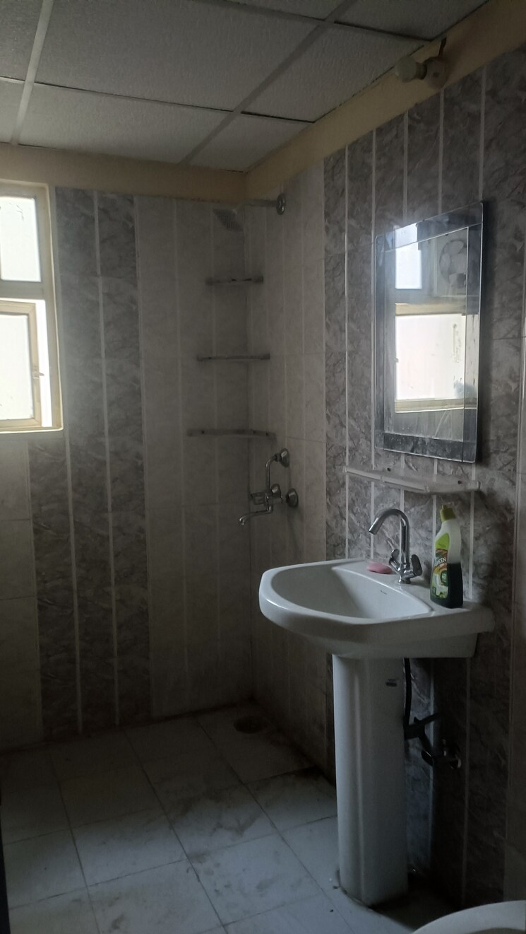 Bathroom, gardenia-gateway 3 Bedroom 1700 Sq.Ft. Apartment In Sector 75 Noida 8738844