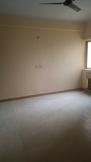 Room in 3 BHK Apartment at Gardenia Gateway, Sector 75 – for Rent