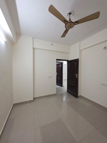 Room in 3 BHK Apartment at Aims Golf Avenue I, Sector 75 – for Rent
