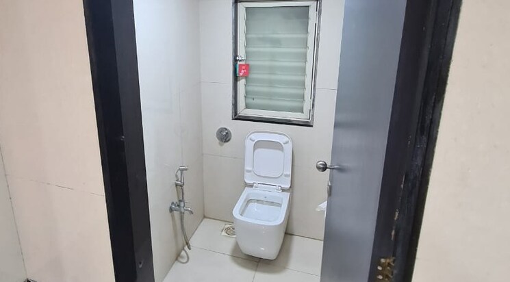 Bathroom, chandak-chambers Commercial Office Space 3600 Sq.Ft. In Andheri East Mumbai 8738848