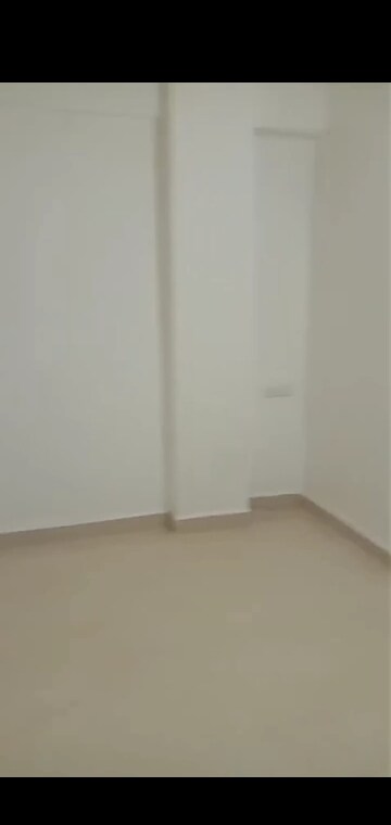 1 RK Apartment For Rent in Sarini CHS, Sector 16 Vashi