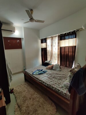 Bedroom in 3 BHK Apartment at Amann Akansha Heights, Worli – for Rent