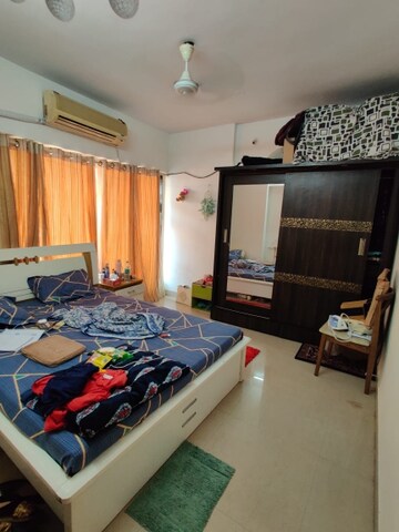 Bedroom in 3 BHK Apartment at Amann Akansha Heights, Worli – for Rent