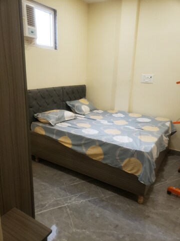 1 BHK Builder Floor For Rent in Janakpuri