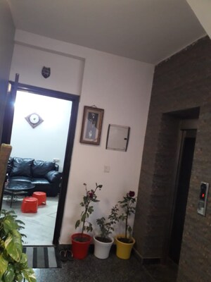 Furnished Amenities in 3 BHK Independent House at Sector 62 – for Sale
