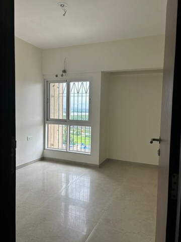 Room in 2 BHK Apartment at Dosti West County Phase 4 Dosti Pine, Balkum Pada – for Rent
