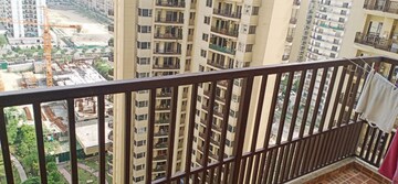 4 BHK Apartment – Exterior View View at Antriksh Golf View, Sector 78 - for Rent