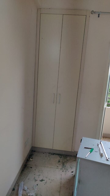 2 BHK Apartment For Rent in Wave Executive Floors, Wave City