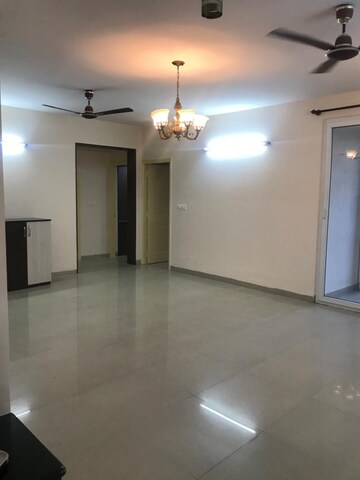 Room in 3 BHK Apartment at L&T Raintree Boulevard, Hebbal – for Rent