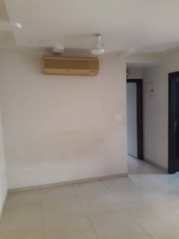 Room in 2 BHK Apartment at Jasmine Tower, Vasant Vihar – for Rent