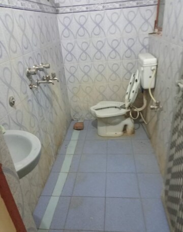 Bathroom in 2 BHK Independent House at Jankipuram – for Rent