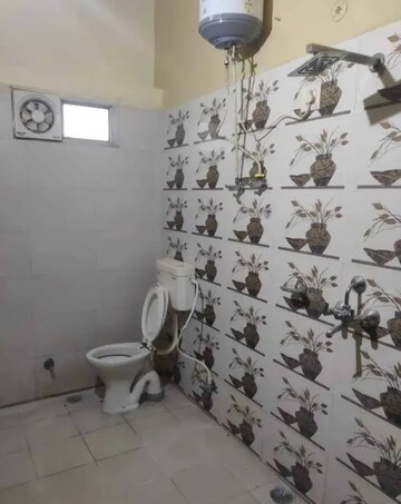 Bathroom in 1 BHK Villa at Aliganj – for Rent