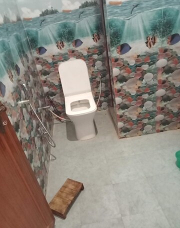 Bathroom in 2 BHK Independent House at Jankipuram – for Rent