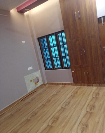 Furnished Amenities in 2 BHK Independent House at Jankipuram – for Rent