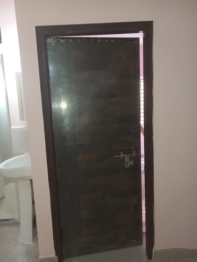 Attached Bathroom, rajarhat road 2 Bedroom 860 Sq.Ft. Apartment In Rajarhat Road Kolkata 8739016