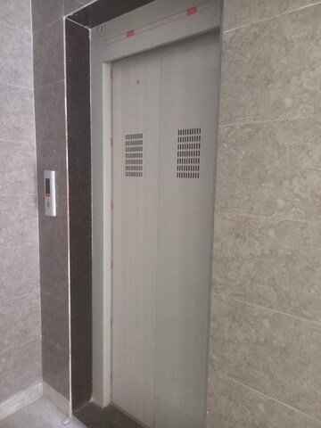 Lift in 2 BHK Apartment at Rajarhat Road – for Sale