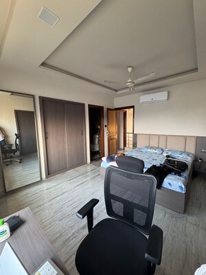 Master Bedroom in 3 BHK Apartment at Unitech Harmony, Sector 50 – for Sale