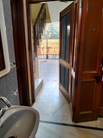 Living Room in 1 RK Independent House at Sector 19 – for Rent
