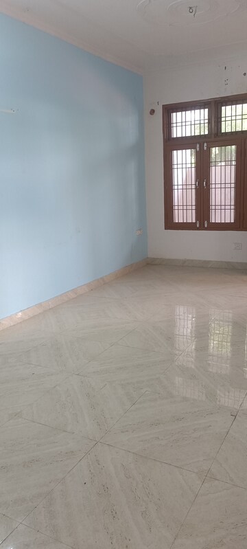Room in 2 BHK Builder Floor at Indira Nagar – for Rent