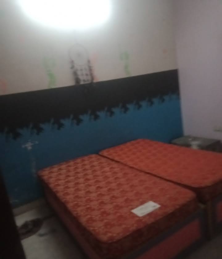 2 BHK + Study Room Villa For Rent in Aliganj