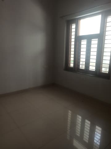Bedroom in 3 BHK Builder Floor at Sector 21d – for Rent