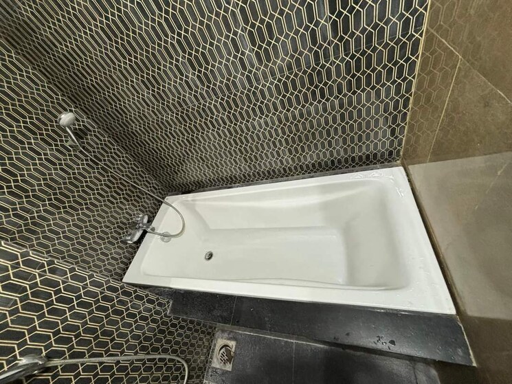 Bathroom, lodha-palava-serenity-c 3 Bedroom 1052 Sq.Ft. Apartment In Dombivli East Thane 8739301