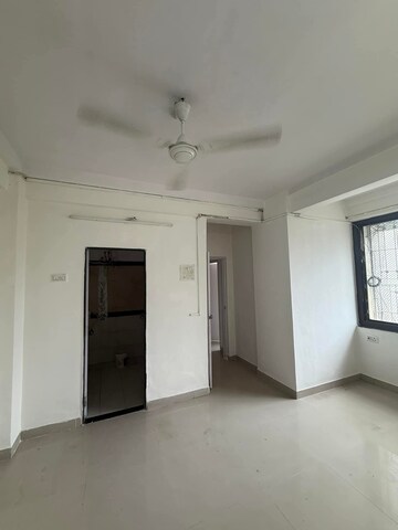 Room in 3 BHK Apartment at Andheri West – for Rent