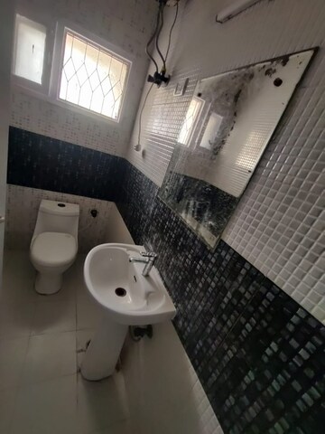 Master Bedroom in 2 BHK Independent House at Sector 19 – for Rent