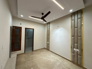 Room in 5 BHK Independent House at TDI South Extension II, Mohali Sector 117 – for Sale