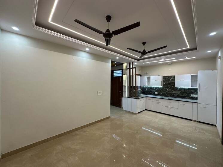 Room, tdi-south-extension-ii 5 Bedroom 31500 Sq.Ft. Independent House In Mohali Sector 117 Chandigarh 8739203