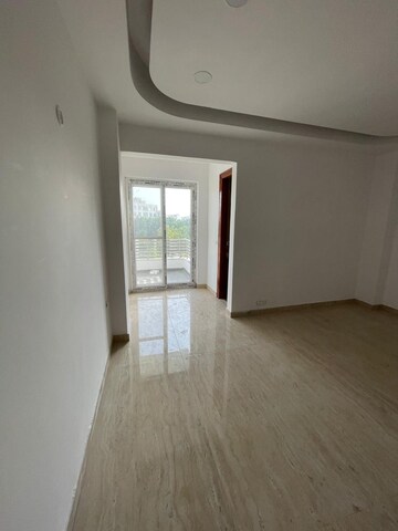 Room in 4 BHK Builder Floor at Kibithu Homes, Sector 47 – for Rent