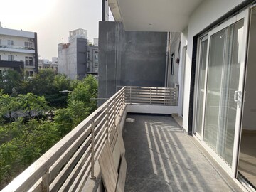 Balcony in 4 BHK Builder Floor at Kibithu Homes, Sector 47 – for Rent