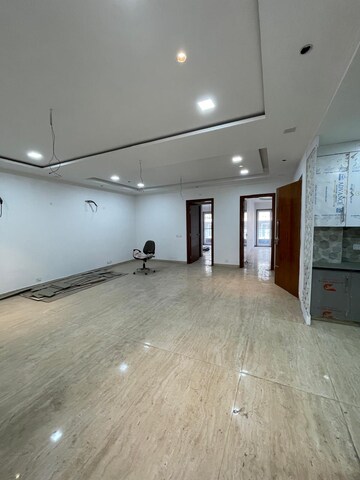 Room in 4 BHK Builder Floor at Kibithu Homes, Sector 47 – for Rent