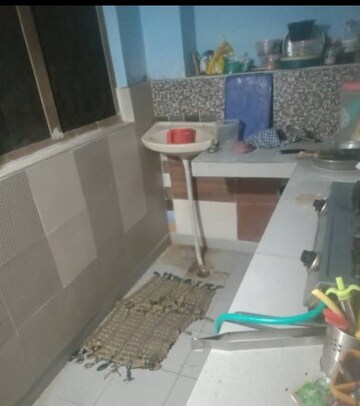 Master Bedroom in 1 BHK Villa at Aliganj – for Rent