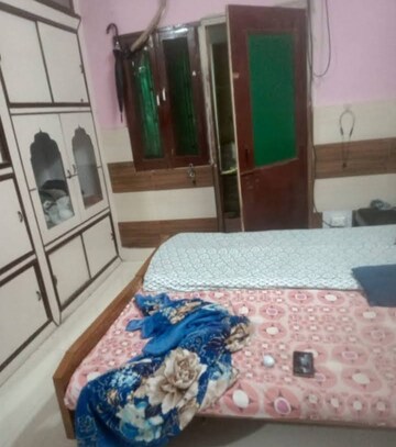 Bedroom in 1 BHK Villa at Aliganj – for Rent
