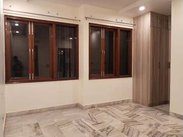 Building Lobby in 2 BHK Builder Floor at Chittaranjan Park – for Rent