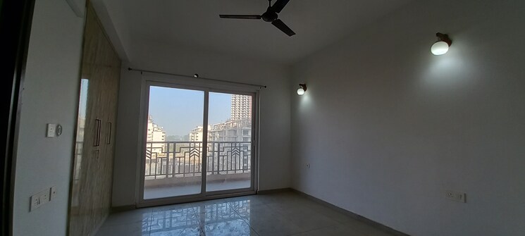 Room, ace-parkway 2 Bedroom 700 Sq.Ft. Apartment In Sector 150 Noida 8739357