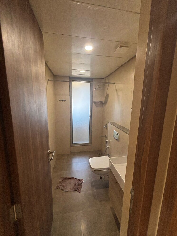 Bathroom, shapoorji-pallonji-epsilon 3 Bedroom 1055 Sq.Ft. Apartment In Kandivali East Mumbai 8739243