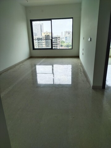 Room in 3 BHK Apartment at Runwal Nirvana, Parel – for Rent